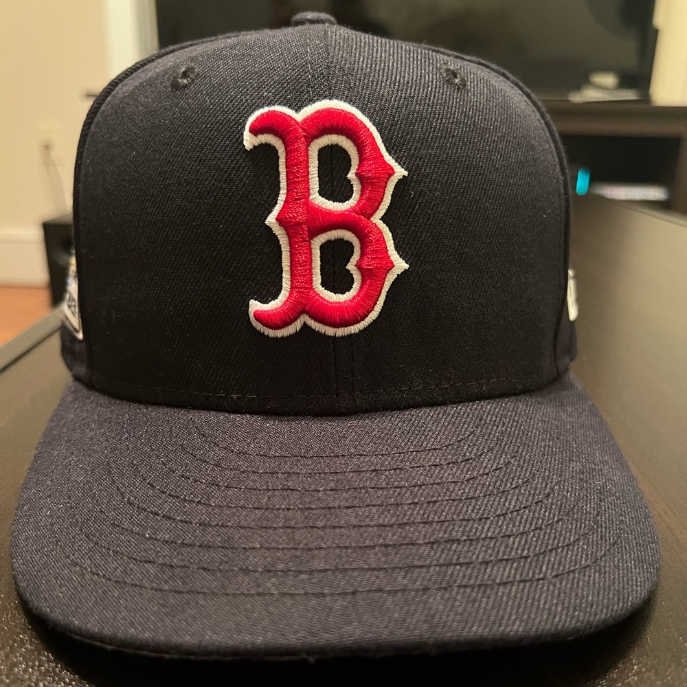 New Era Boston Red Sox Fitted *Entering Dorchester* side patch Size 7 3/8